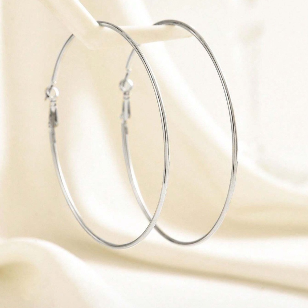 🔥🔥🆕Boho Chic Large Silver Hoop Earrings - Picture 3 of 5